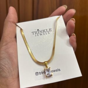 White stone with Snail chain