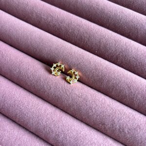 Chand studs