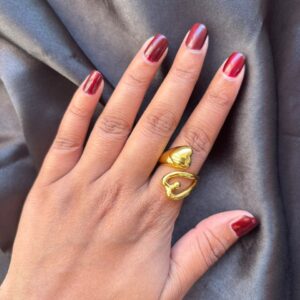 Heart twisted Ring